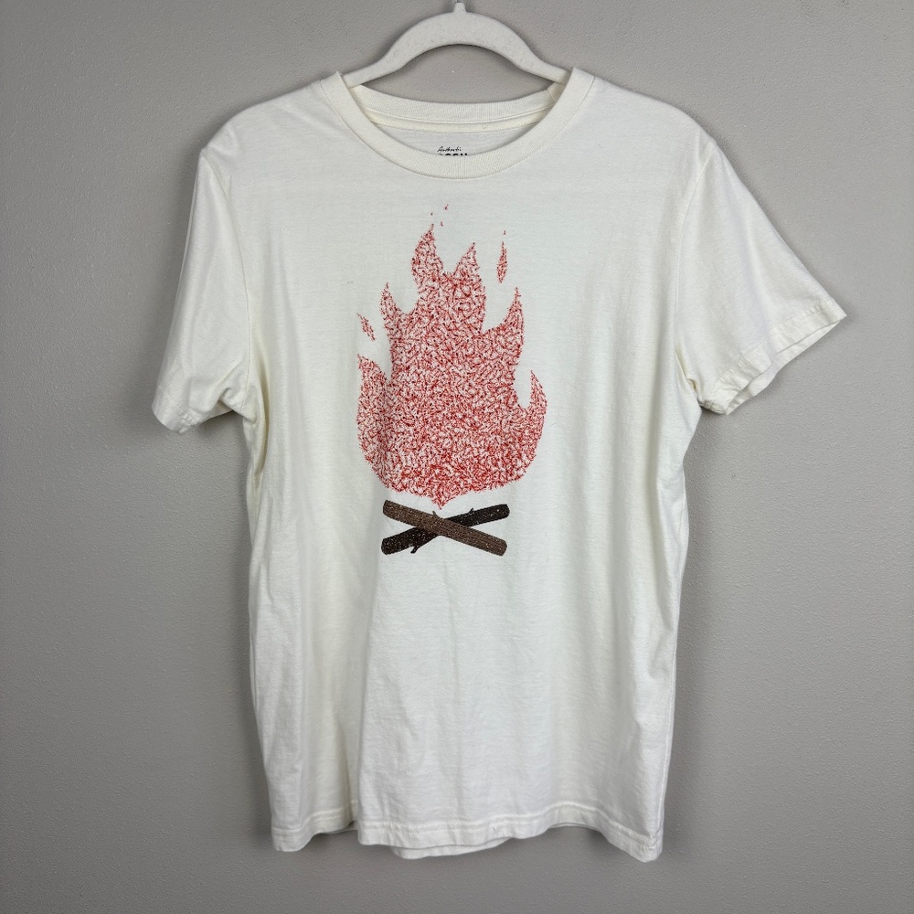 Fossil Fire Ant Campfire Tee - Size Medium